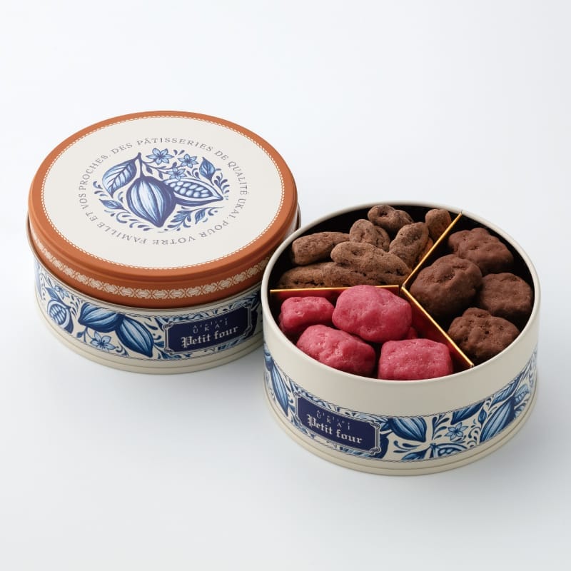 ショコラ アソルティ缶(イチゴ・カカオ・ピーカンナッツ)